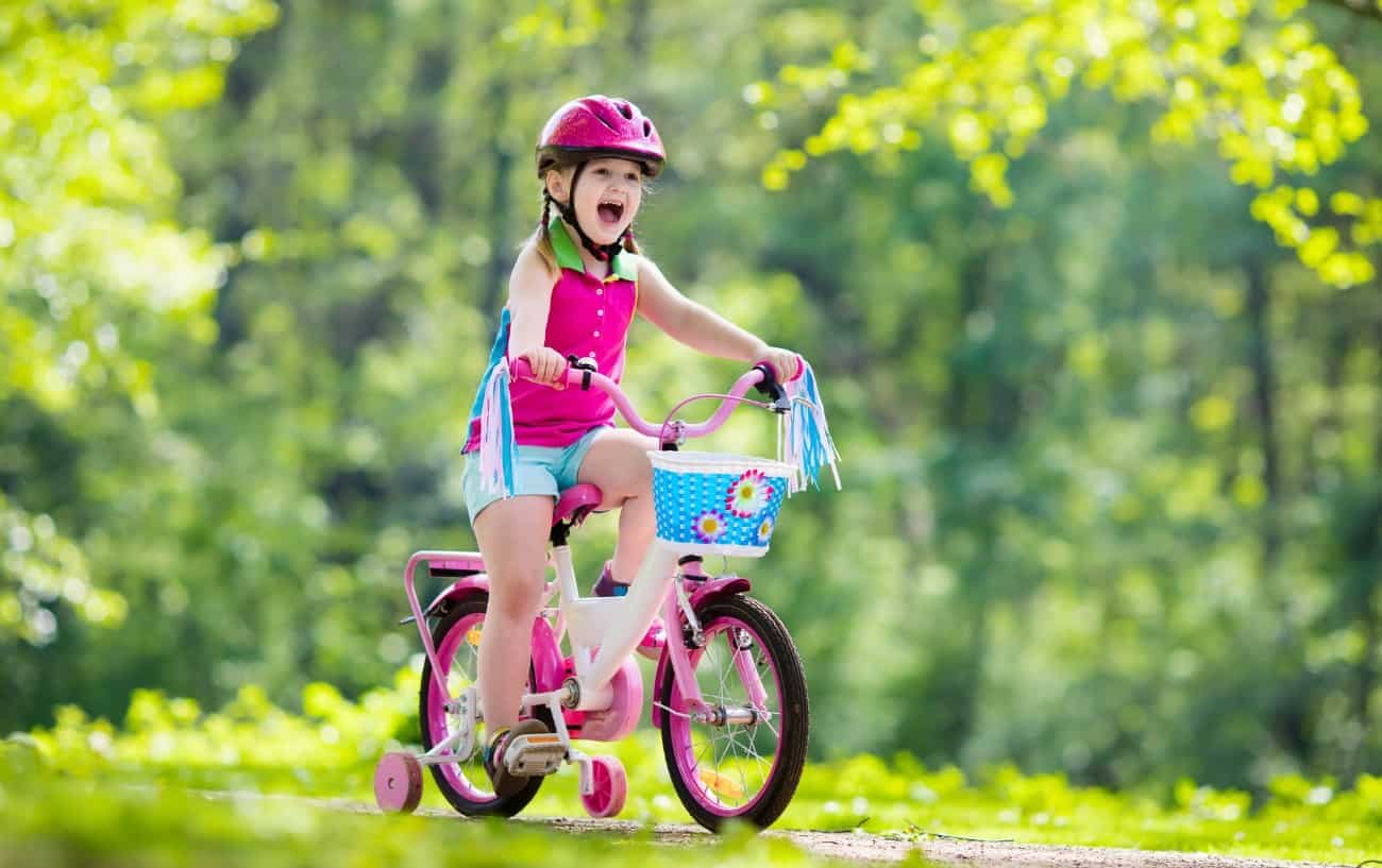 How To Teach A Child To Ride a Bike In 4 Steps