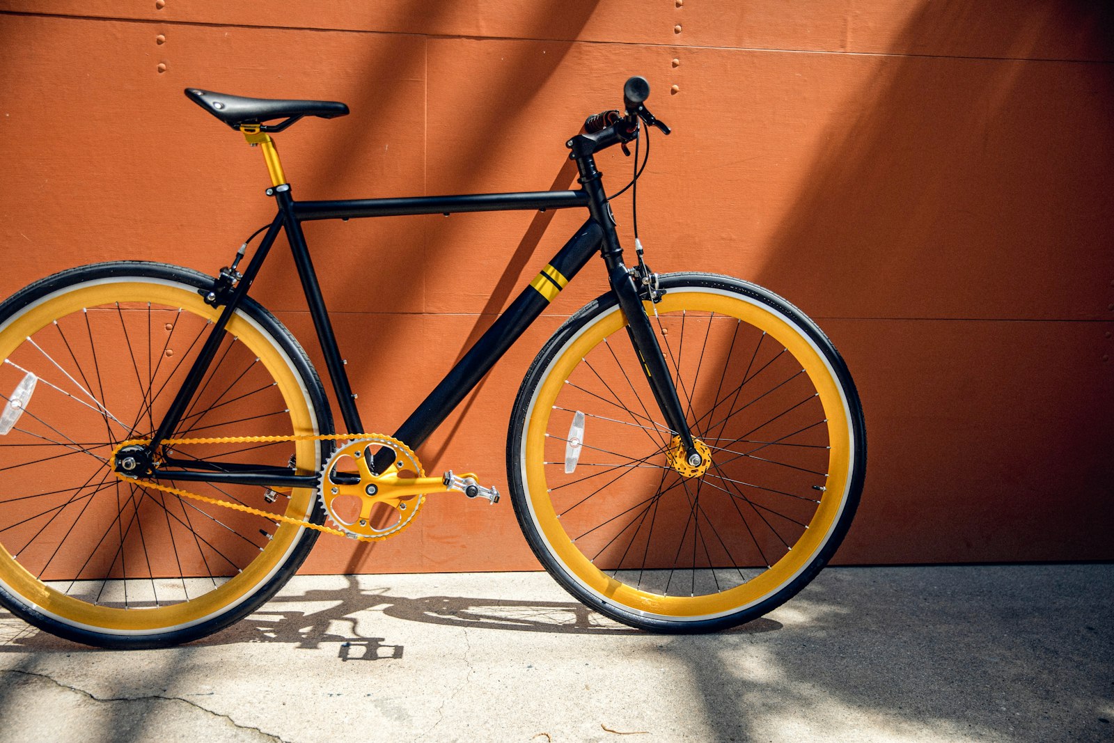 News 49 Modern electric bike with integrated frame battery representing semi-solid-state technology