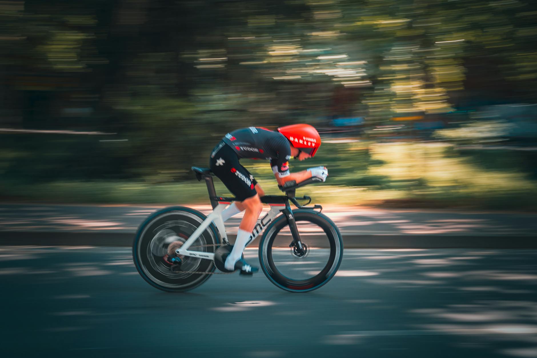 Felix Hewitt 9 2026 Colnago V4Rs: 20 Watts Faster and Built for Pogačar's Monument Campaign