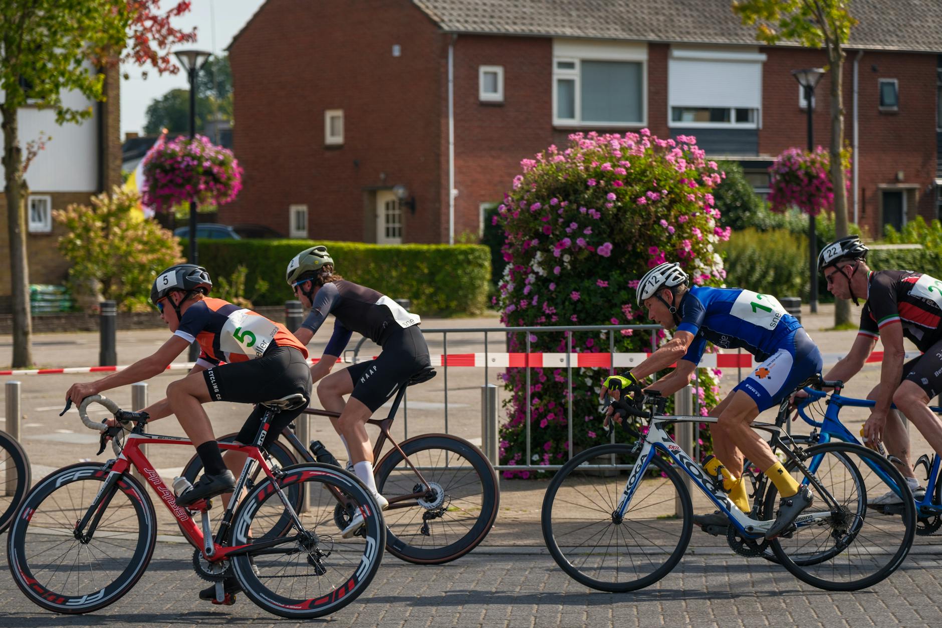 Ben Gibbons 3 Cycling Neck Pain: The Causes and the Fixes That Actually Work