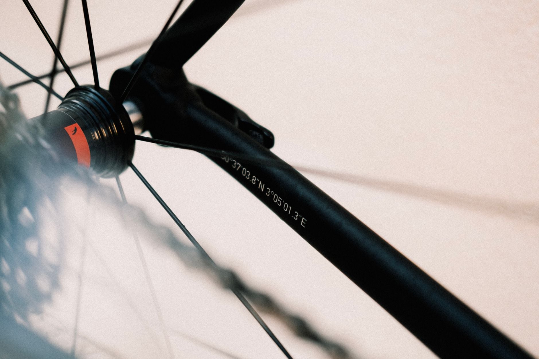 Hookless Rims Explained: How They Work and Who They Suit