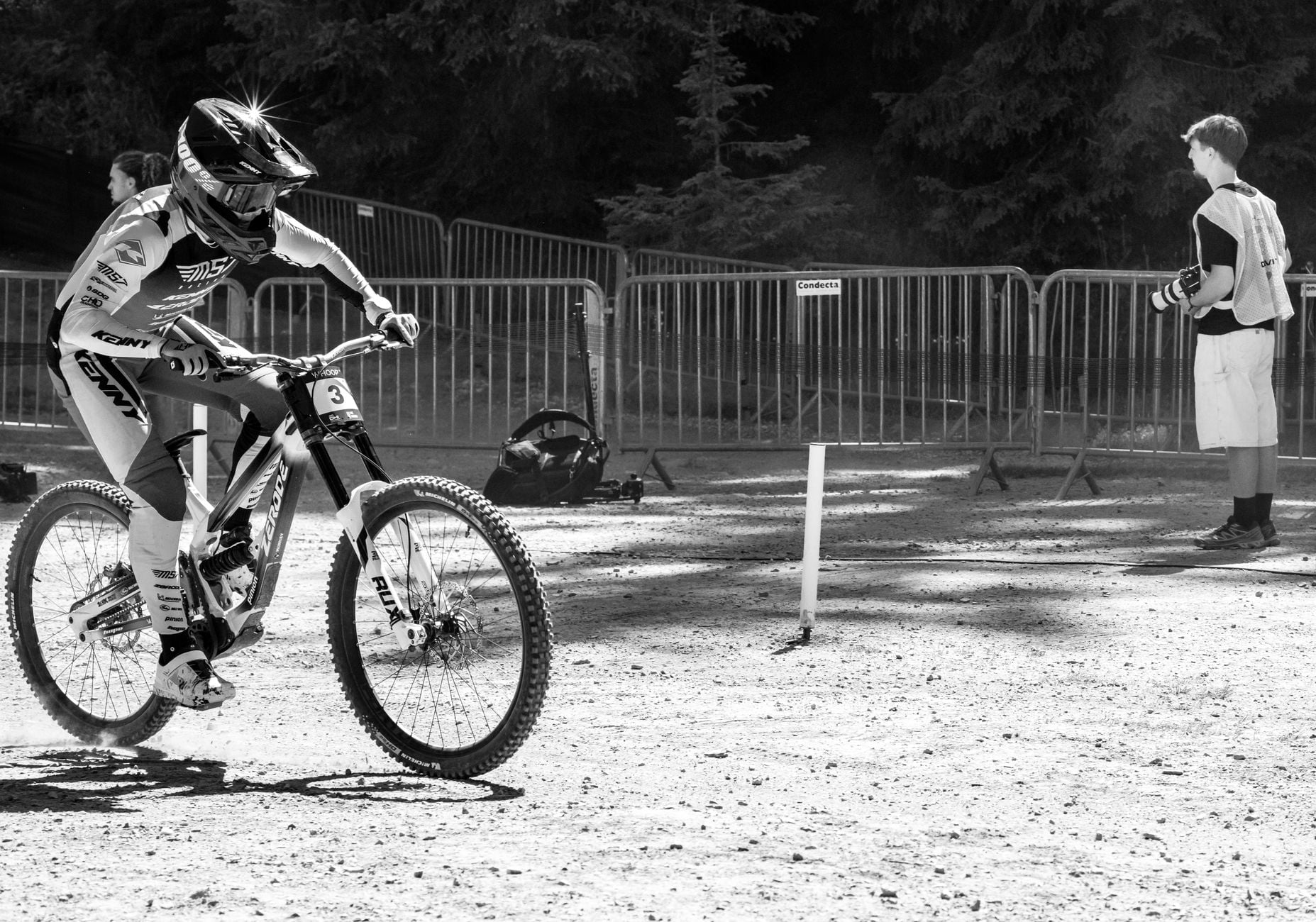 Homepage 5 How to Do a Track Stand on Your Bike