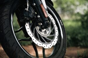Homepage 13 How to Brake on a Bike: Technique and Safety Tips